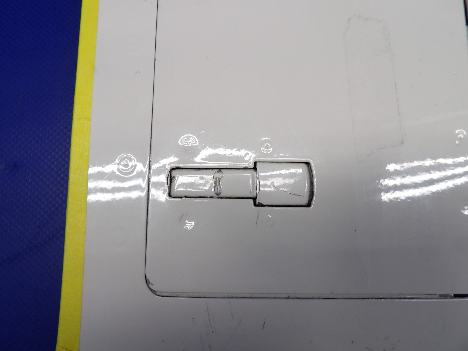 Beech 95 / D95A LH INBD / RH OTBD LWR Cowling Door P/N 95-910011-479 (0326-408)4