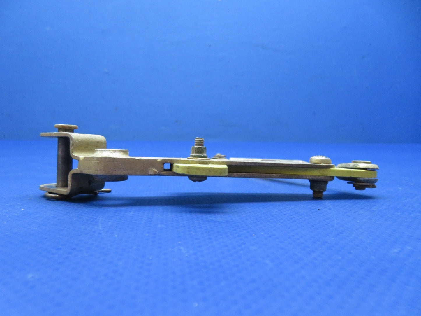 Beech 58 Cabin Door Latch, Bellcrank & Pin w/ Guide P/N 96-420033-47 (0326-155)3