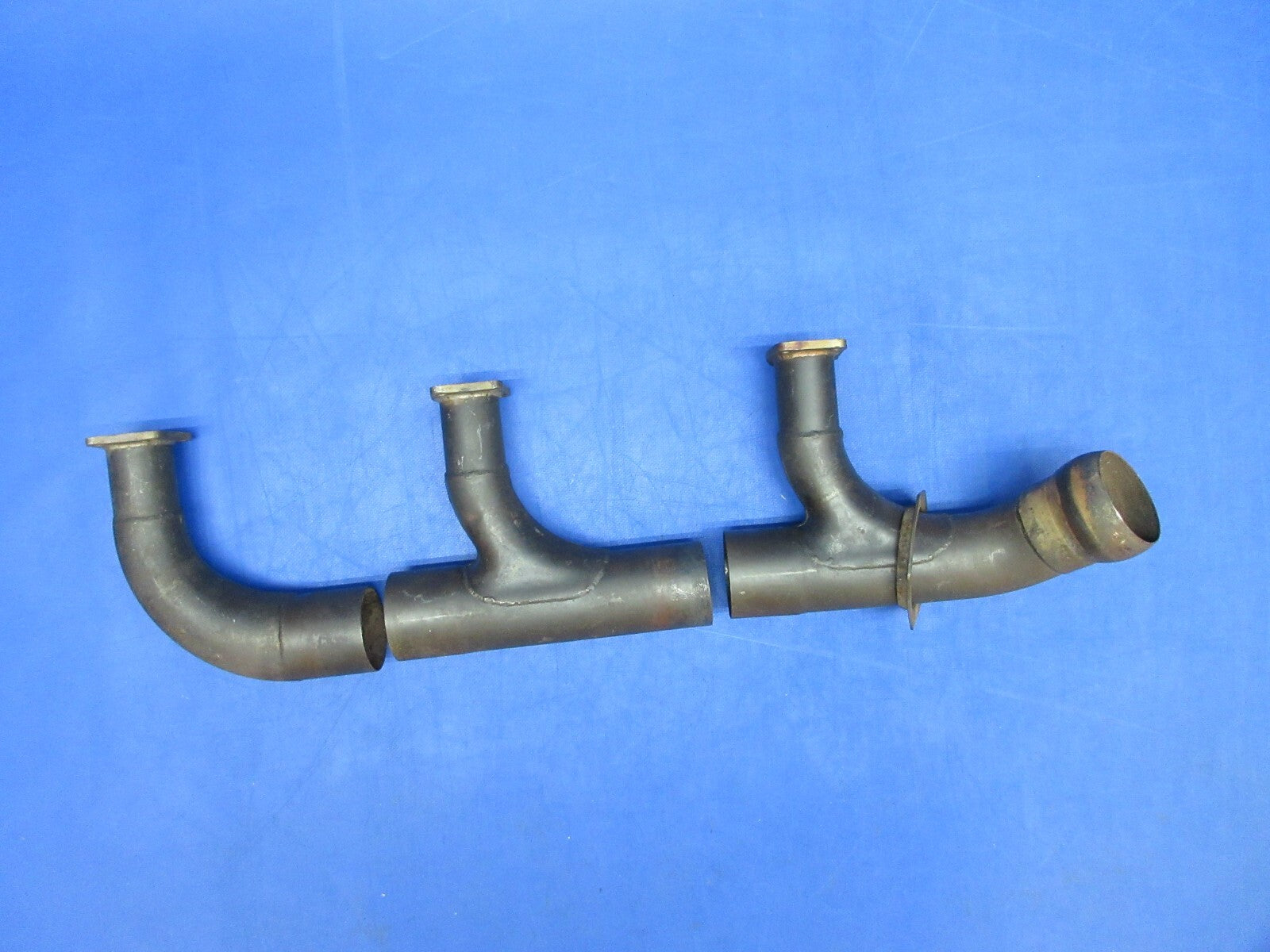 Cessna 421C RH Exhaust Stack Assy w/ Probe Holes P/N 9910295-16 (1123-853)3