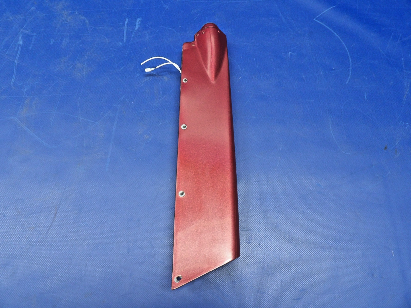Cessna 172 / 172G Fiberglass Rudder Tip Cap P/N 0531006-34 (0326-1249)3