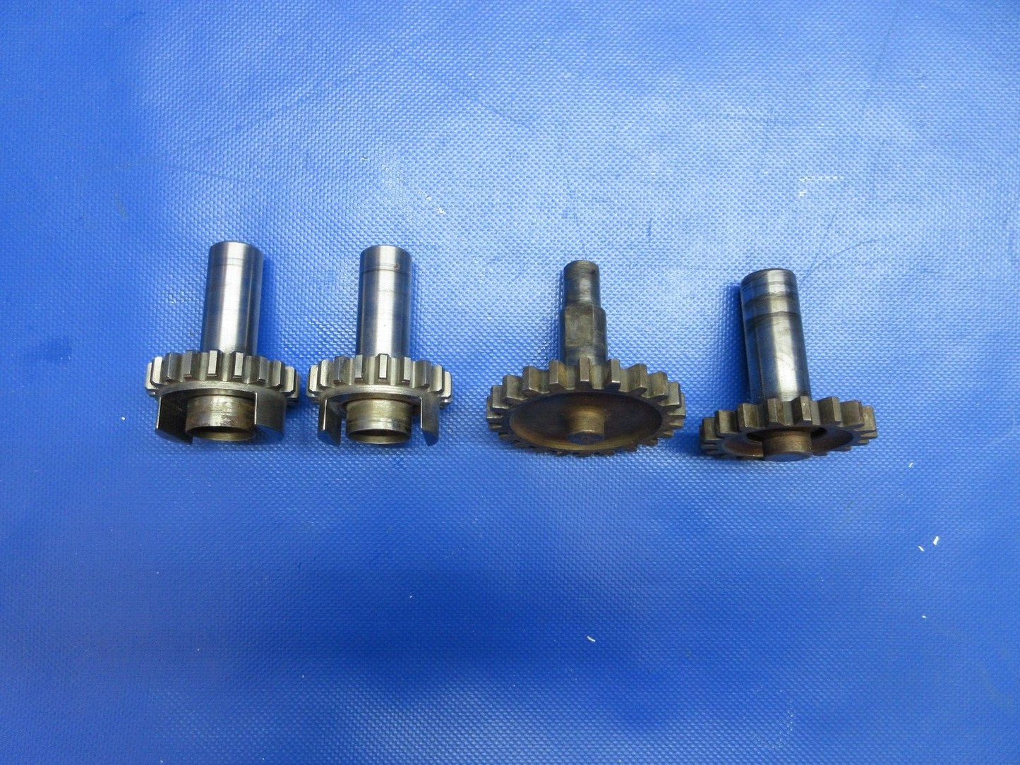 Aircraft Gears MAN CAVE / DECORATION LOT OF 9 (0724-1915)