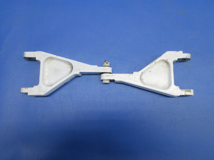 Piper PA-23-250 Aztec Nose Gear Torque Link Assy P/N 31805-06 (0624-782)