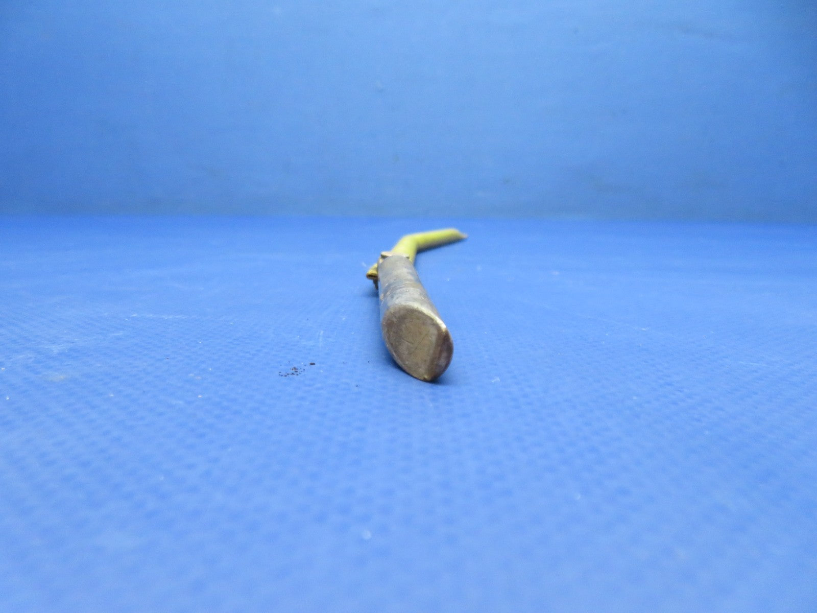 Beech 58 Baron FWD Utility Door Latch P/N 36-430012-5 (0326-126)10