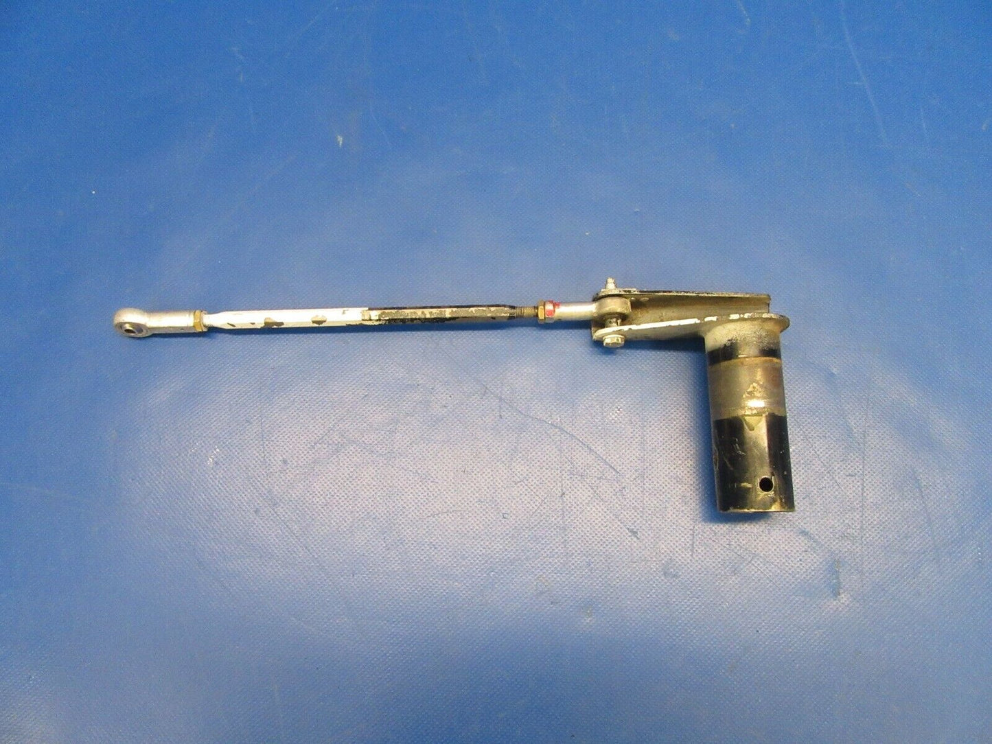 Piper PA-34-200T Flap Torque Tube & Rod Assy RH P/N 62727-01 (1119-199)