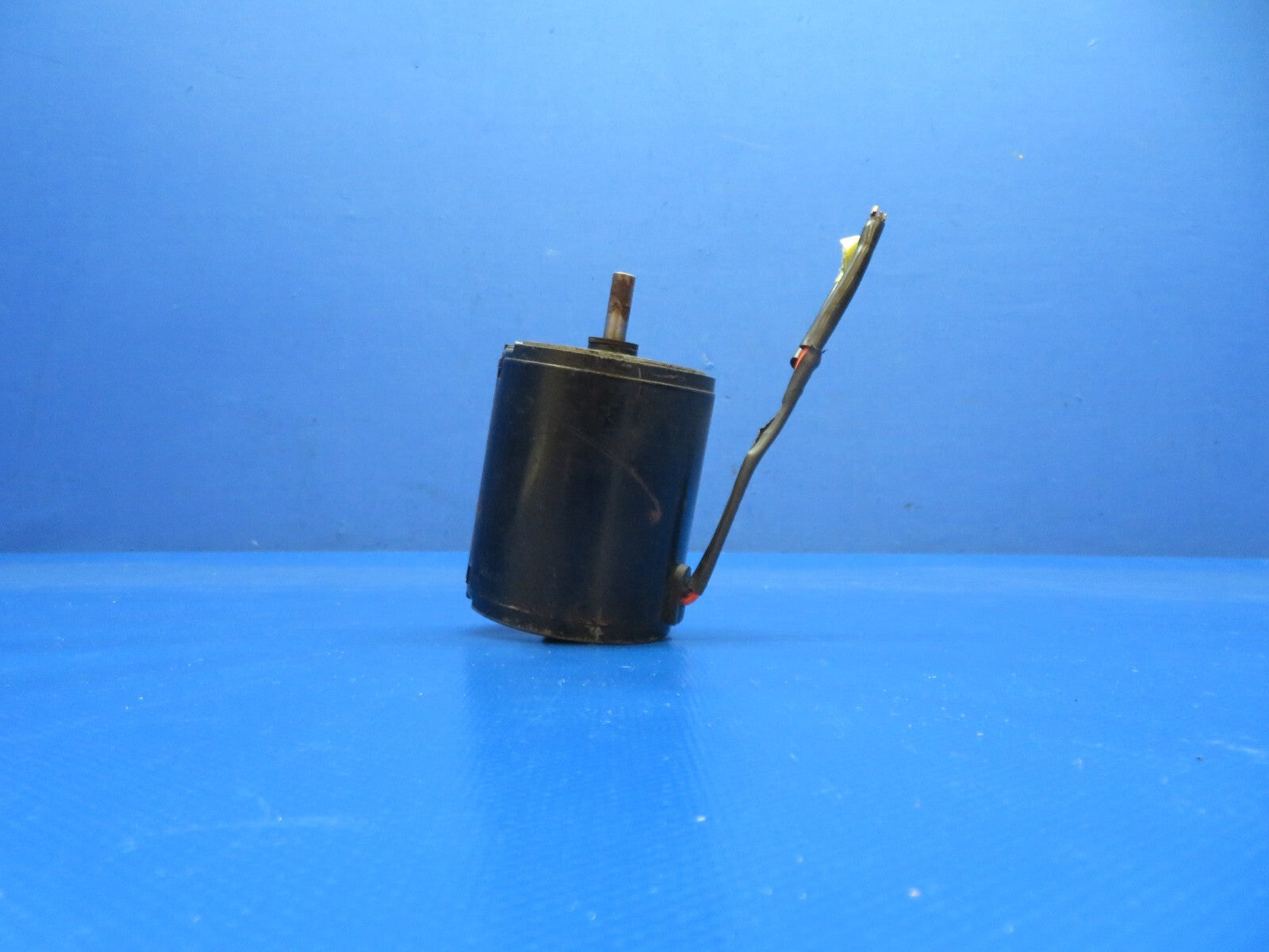Monogram Industries Motor 24v P/N 17000-102 TESTED (0523-899)4