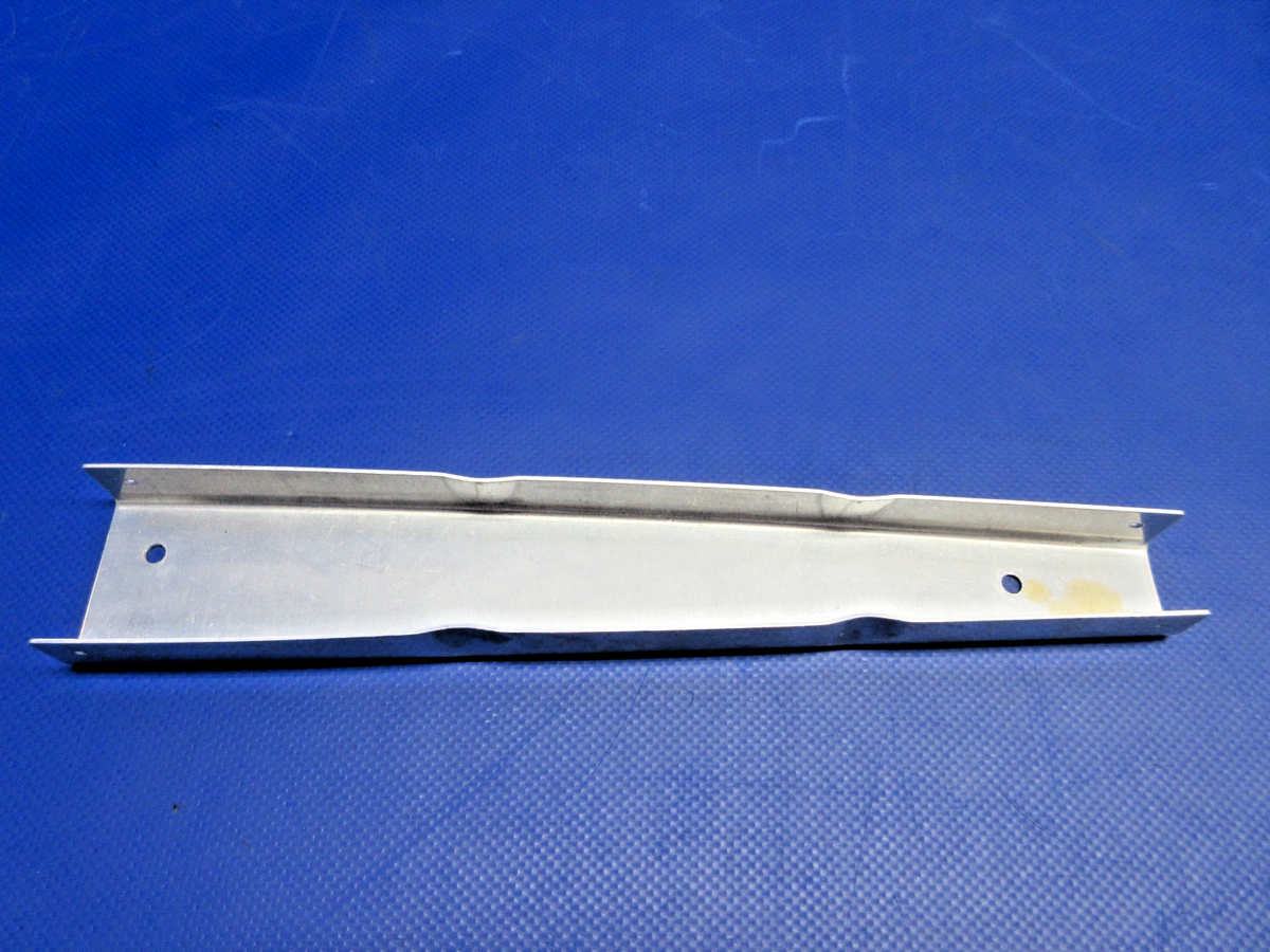 Cessna 150 Elevator End Rib P/N 0431001-31 NOS (0526-938)3