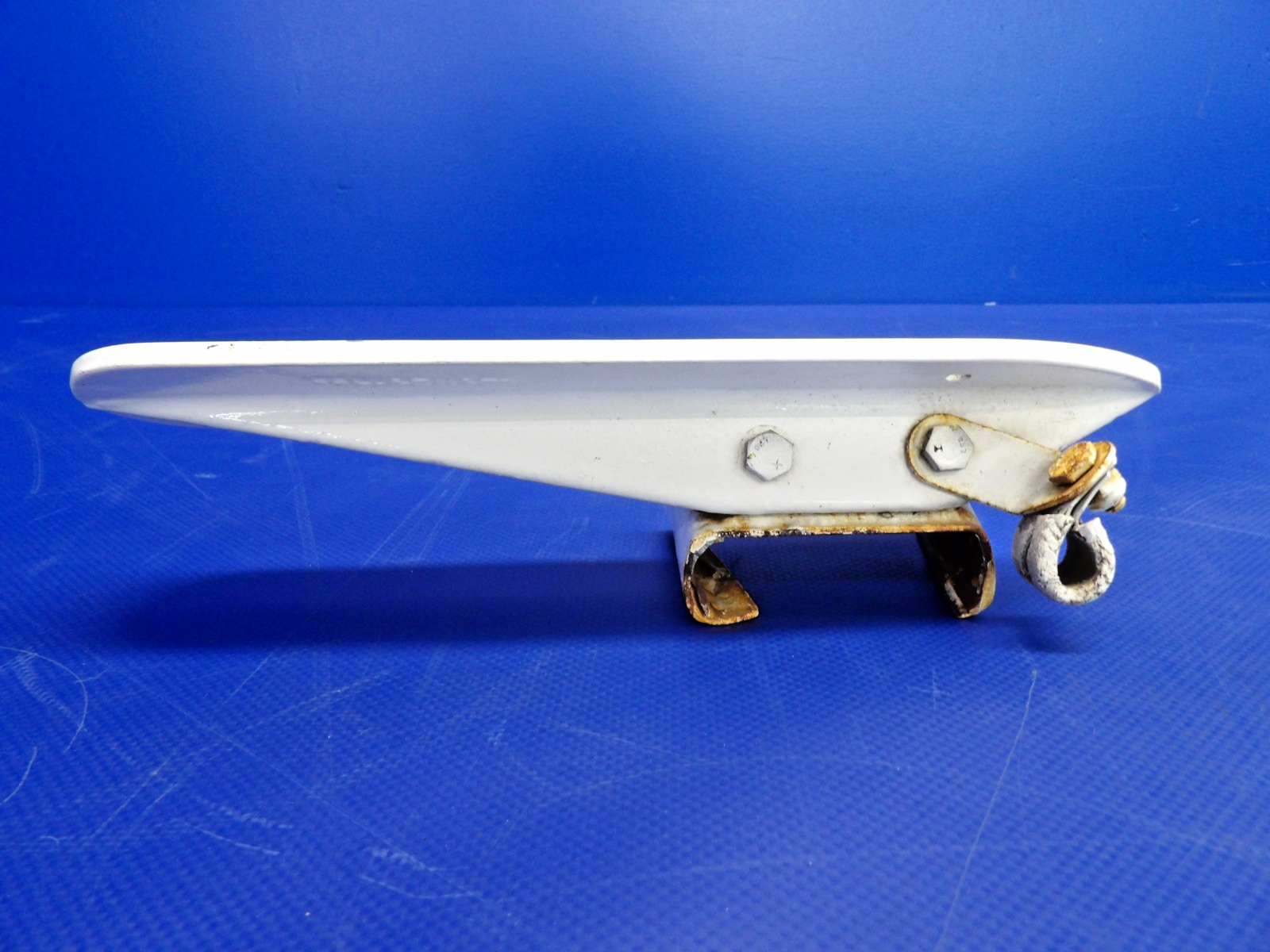 Cessna 172 / 172G RH Cabin Step & Bracket P/N 0541155-2 (0326-1237)2
