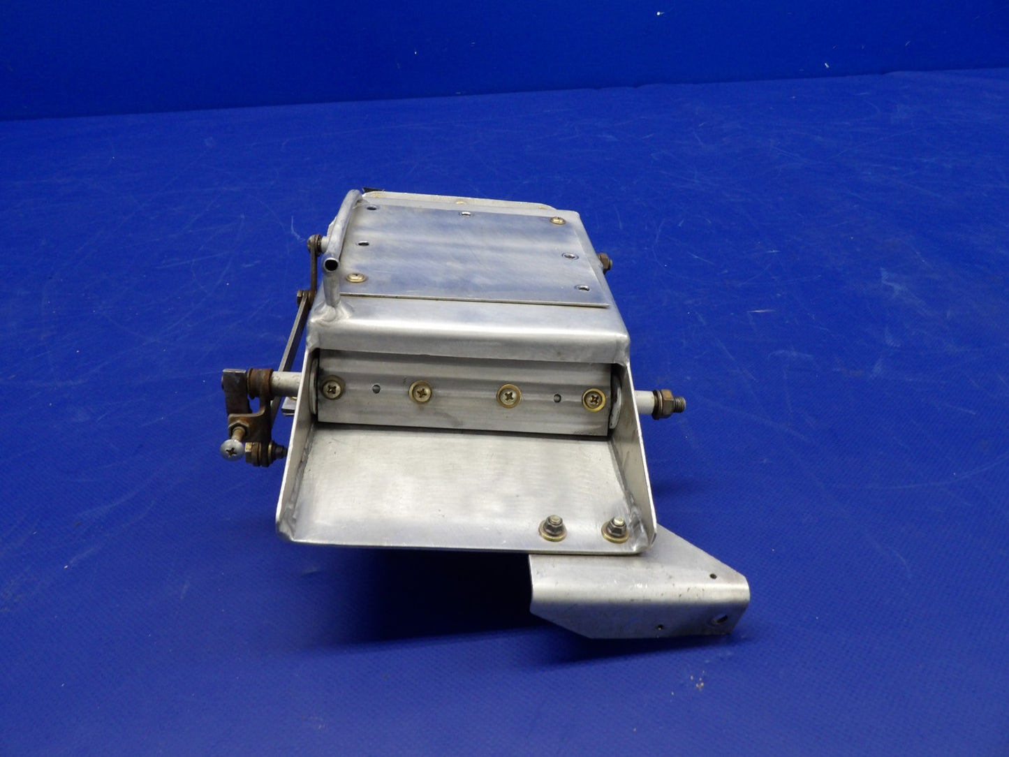 Beech D95A Travel Air Left Hand Air Box P/N 95-919117-5 (0226-514)9