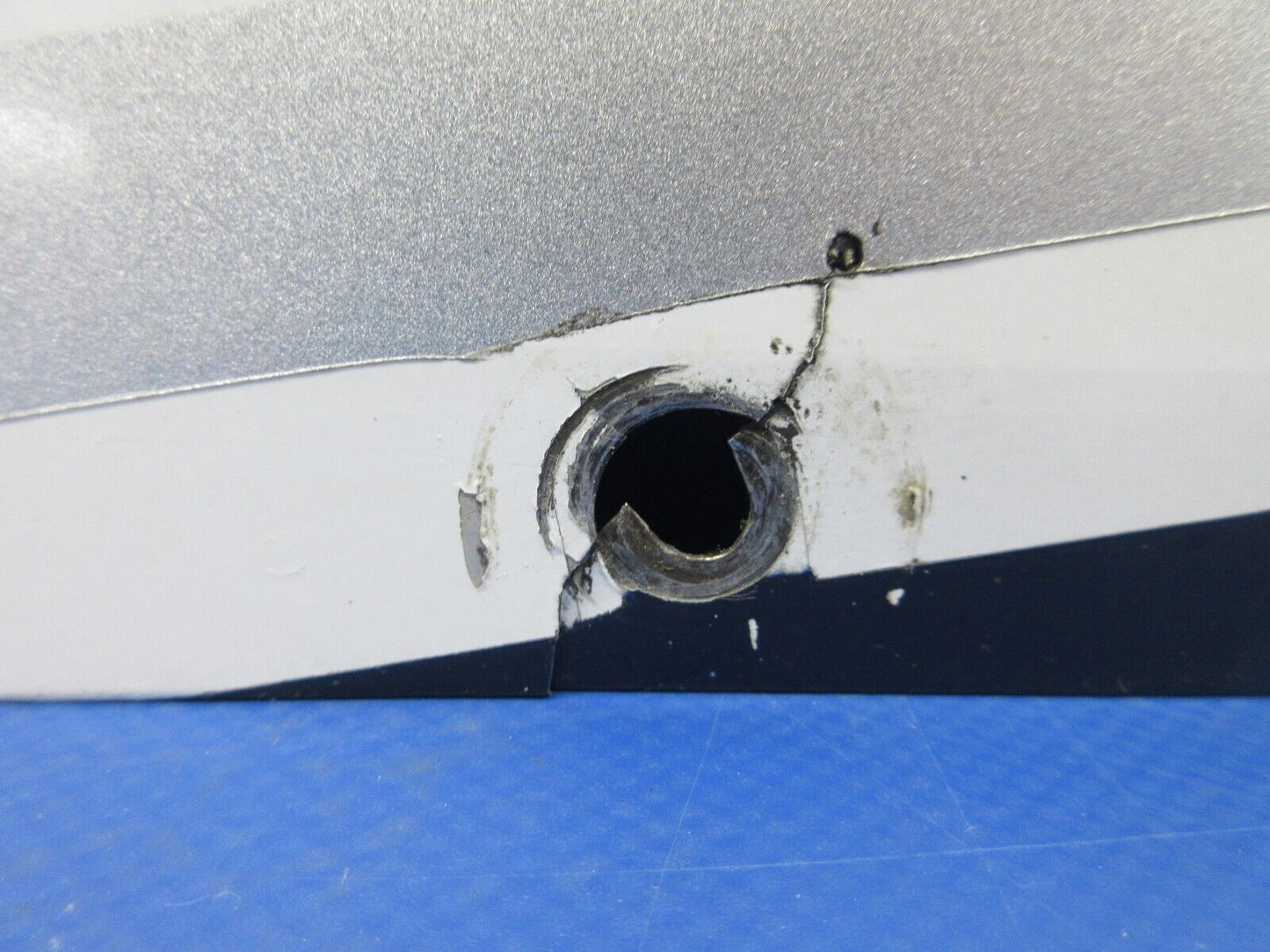 Damaged Piper PA-23-250 Aztec Engine Cowl Assy RH INBD P/N 16509-01 (0624-764)