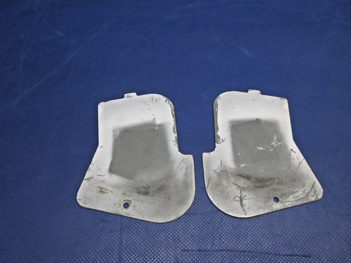 Cirrus SR22 Tail Access Panels LH & RH P/N 20319-001 (0926-781)2