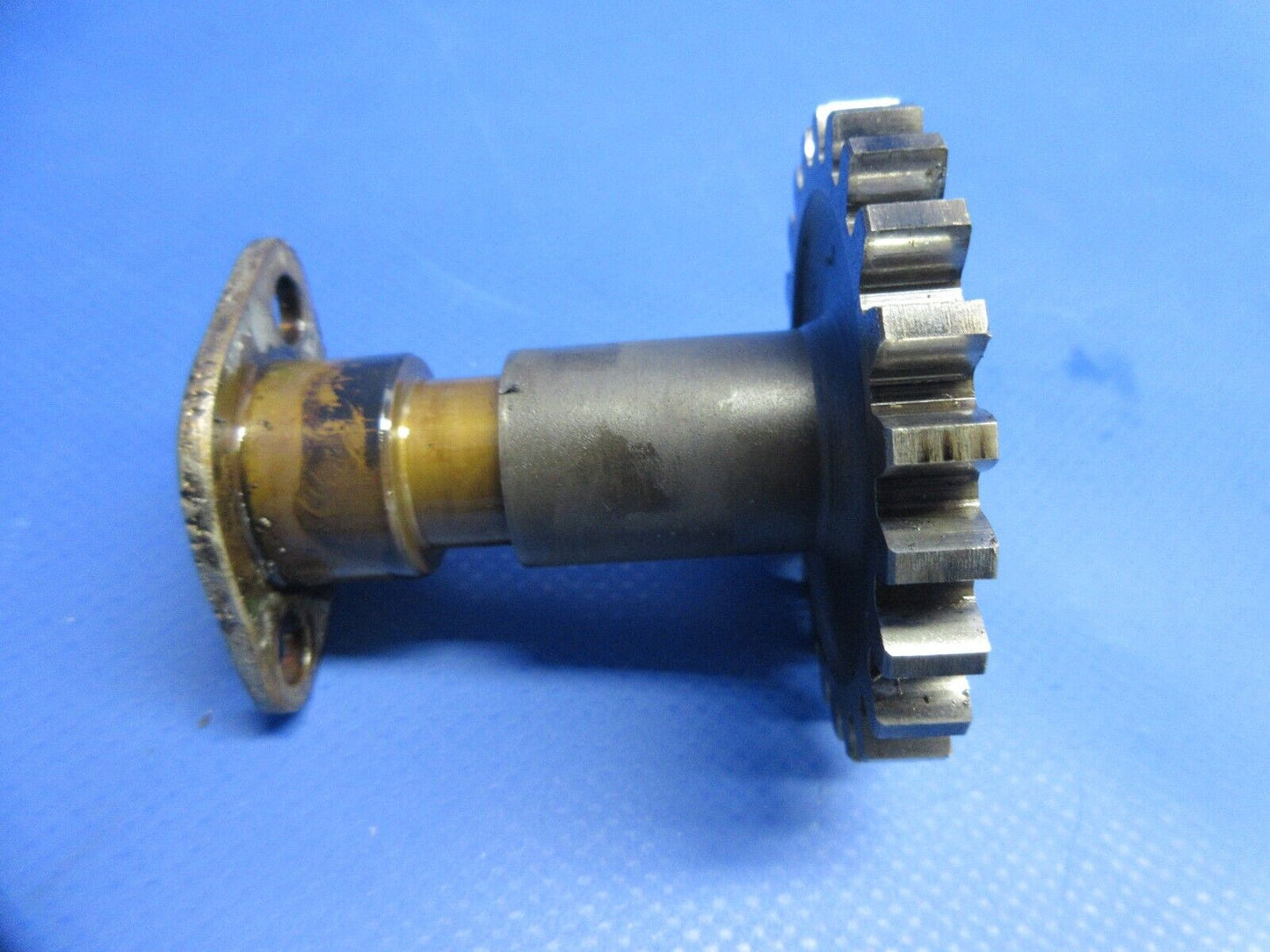 Continental E-225 Accessory Drive Idler Gear & Shaft P/N 352014 (0824-892)