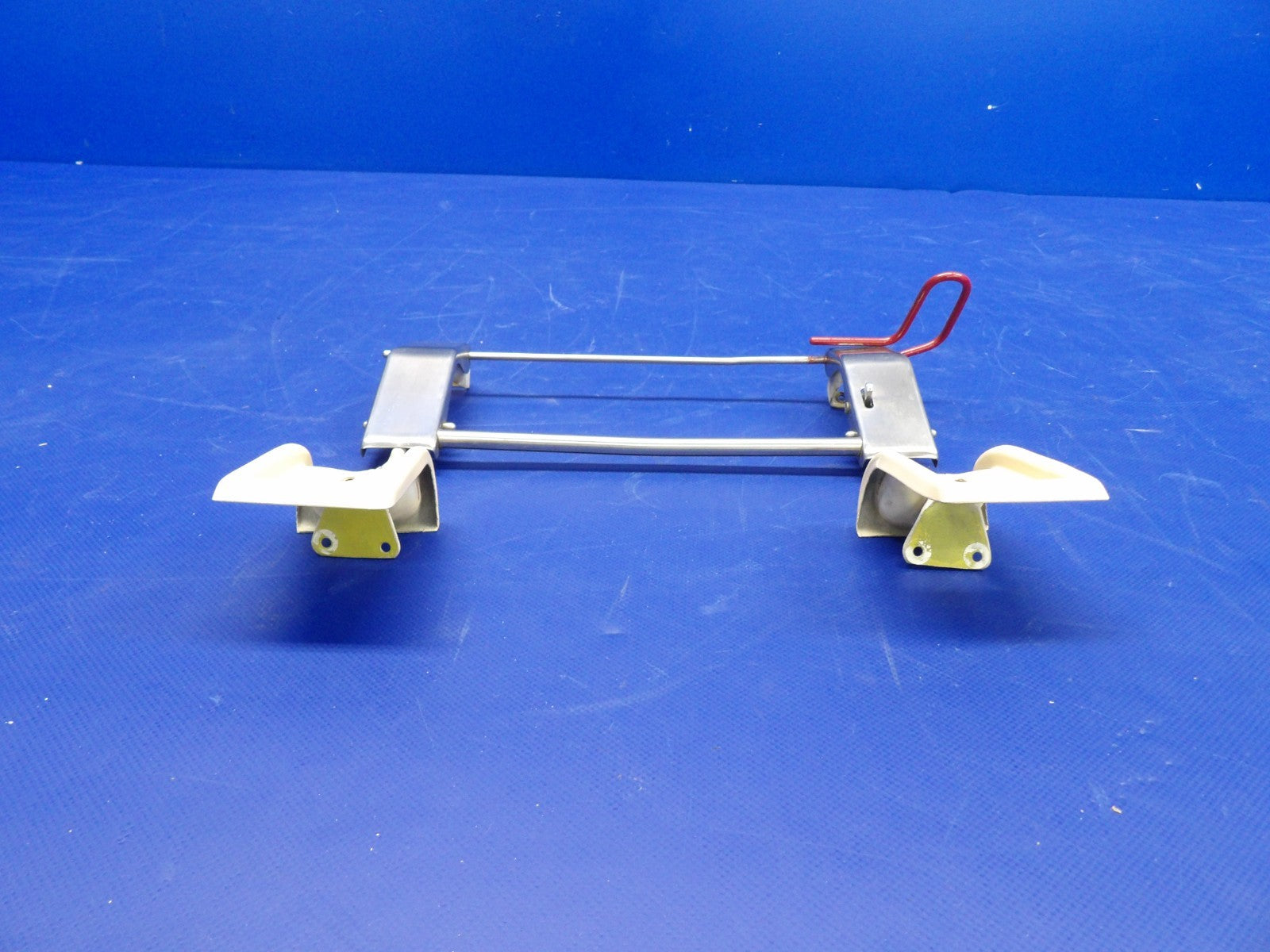 Beech D95A Travel Air LH Emergency Window Handle P/N 35-415312-3 (0226-513)4