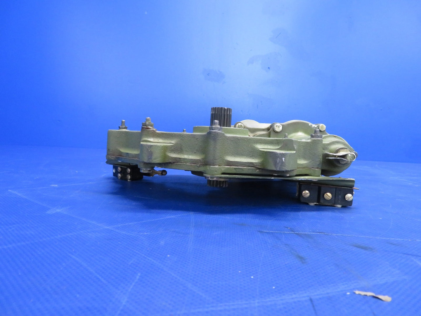 Cessna 421 Landing Gear Retraction Gear Box Actuator P/N 0894000-10 (0726-463)6