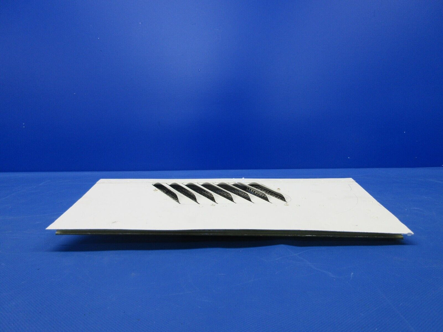 Piper PA-28-181 Archer Air Conditioning Exhaust Louver LH 99559-00  (0524-1058)