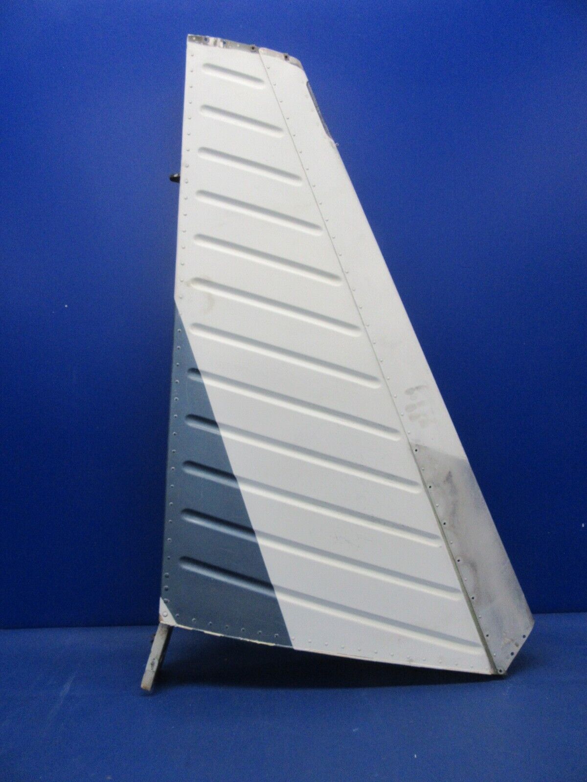 Piper PA-28-161 Warrior Vertical Stabilizer / Fin Assy P/N 66975-03 (0724-10)
