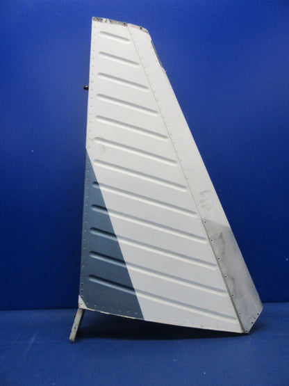 Piper PA-28-161 Warrior Vertical Stabilizer / Fin Assy P/N 66975-03 (0724-10)