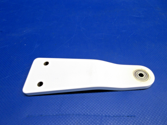 Cirrus SR20 / SR22 Aileron INBD Hinge P/N 16818-003 NOS (0326-899)0