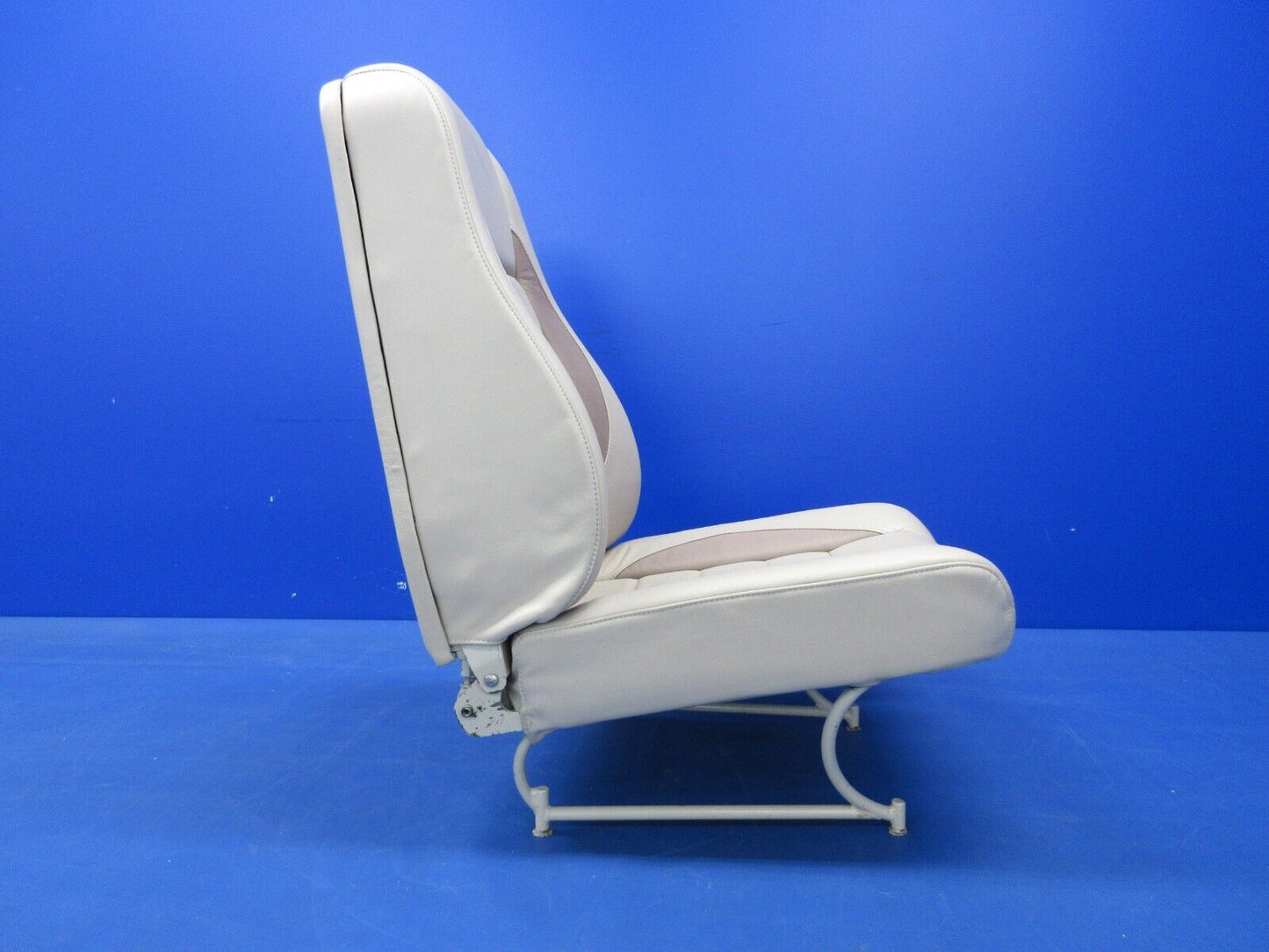 Piper PA-32RT-300T Lance II Rear RH Seat Assy w/ Armrest P/N 79479-03(0924-1425)