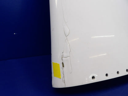 Minor Damage / Cirrus SR22 Right Hand Wing Tip P/N 13380-004 (0926-1242)2