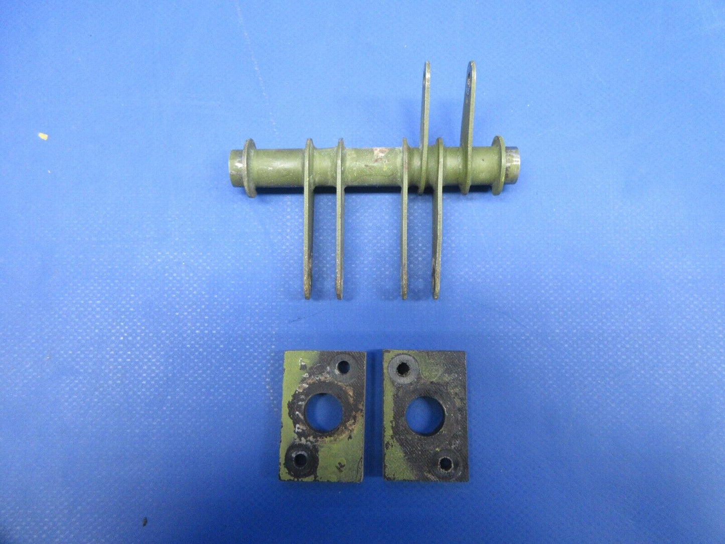 Mooney M20 / M20C Trim Assist Bellcrank Assembly P/N 740036 (1024-786)