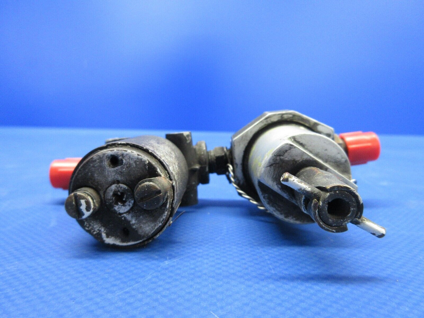 Beech 95 / D95A Solenoid Fuel Shutoff Valve 28V 3153-00-1 TESTED (0524-1083)