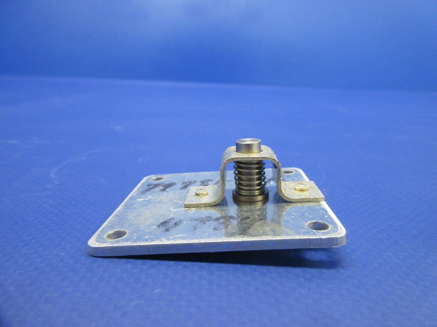 Piper PA-28-181 Seat Attachment Plate Set FWD & AFT P/N 68094-03 (1223-762)