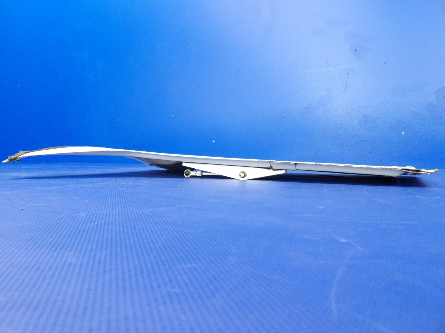 Repaired Cessna 421 Right Outboard Landing Gear Door P/N 5027000-4 (0626-2055)5