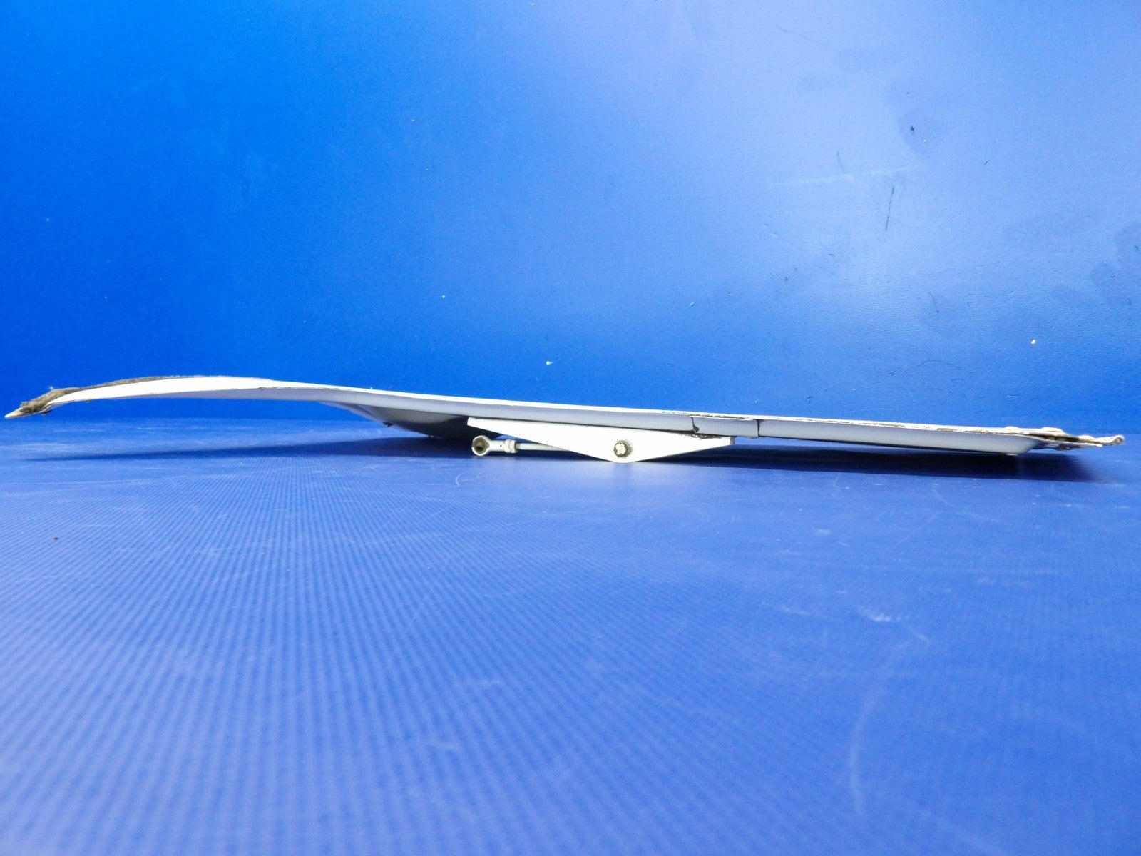Repaired Cessna 421 Right Outboard Landing Gear Door P/N 5027000-4 (0626-2055)5