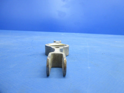 Bell 47J-2 Helicopter Tail Rotor Pitch Control Crosshead 47-641-102-1 (1124-865)
