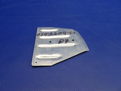 Cessna 182 RH Cowl Flap Bracket Hinge P/N 0752609-14 NOS (0426-1237)11