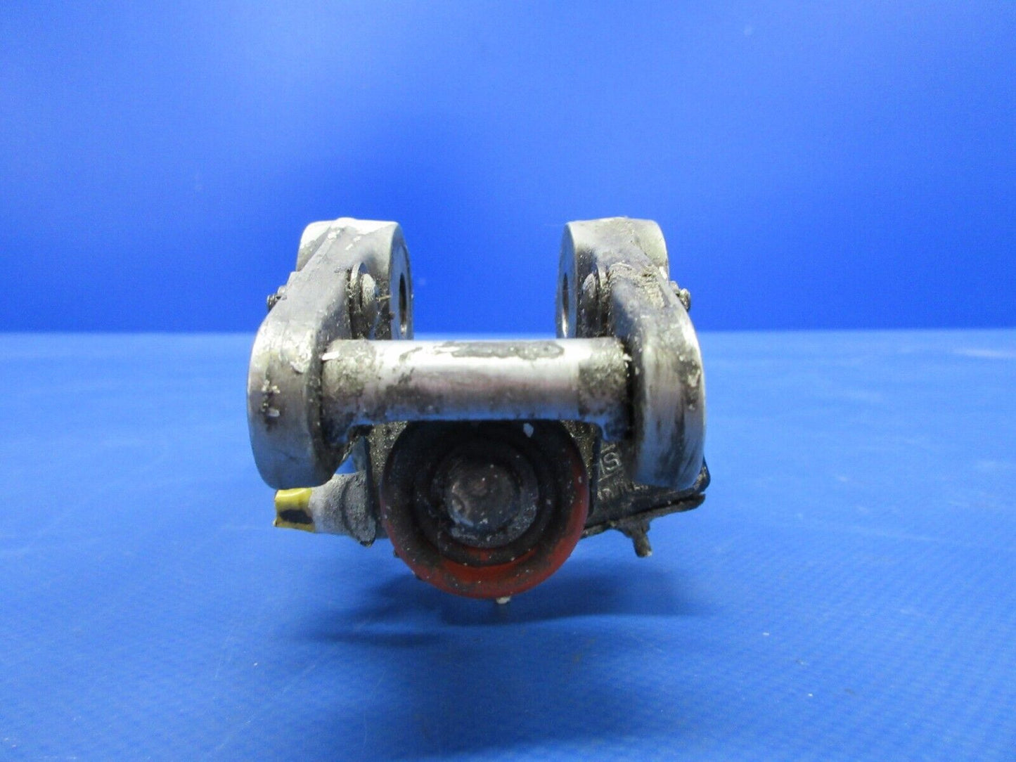 Piper PA-23-250 Aztec Main Gear Lower Drag Link Assy P/N 16240-05 (0624-890)