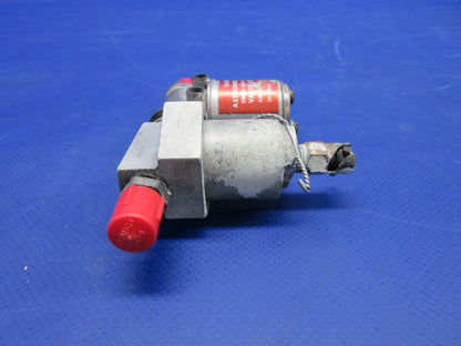 Beech D95A Travel Air Dukes Solenoid Valve 24V P/N 3153-00-1 TESTED (0326-792)7