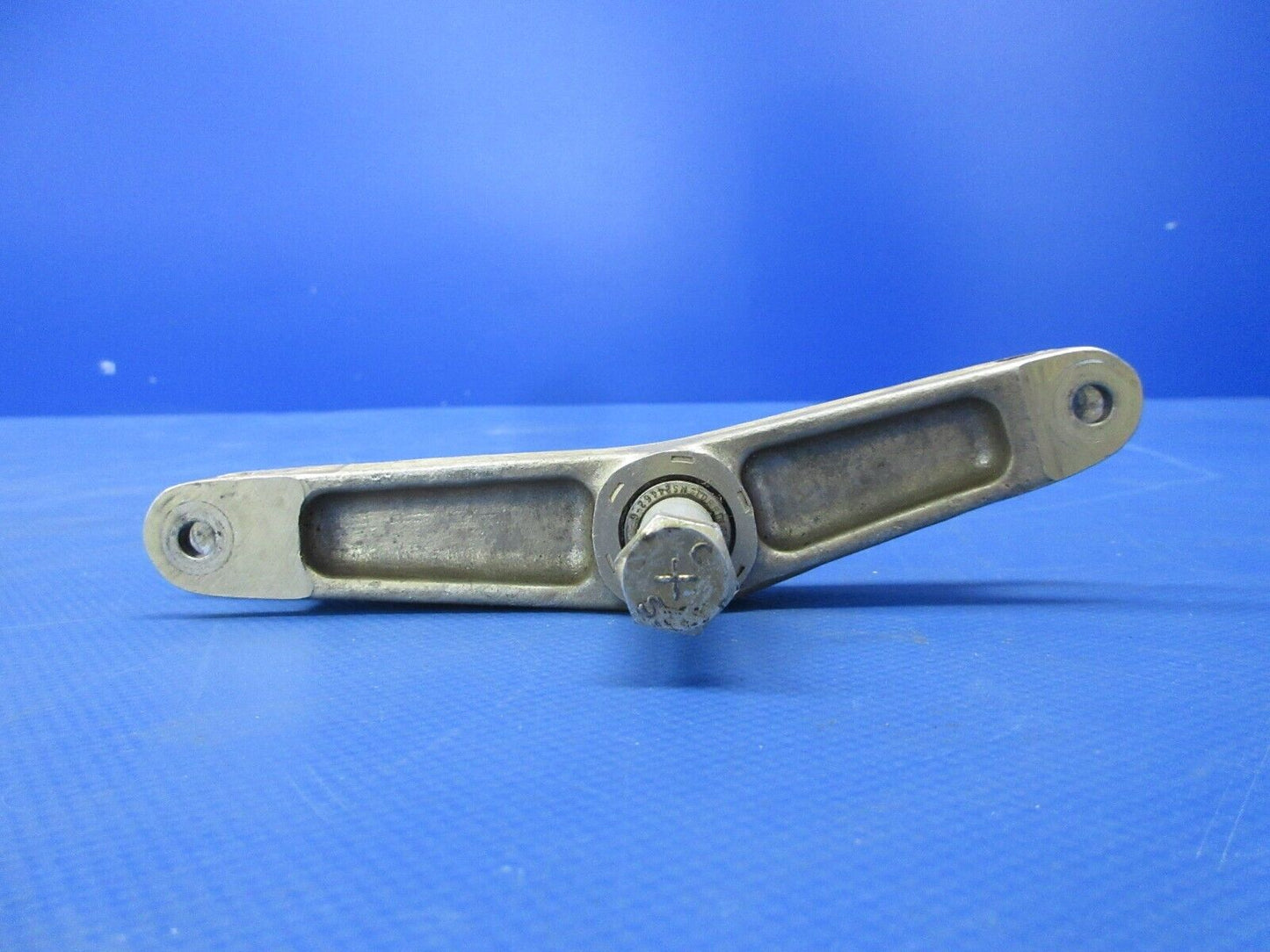 Cessna 337 / P337H Nose Gear Steering Bellcrank Assy P/N 1542014-495 (0724-1292)