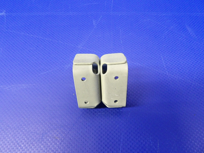 Cessna 150 Vertical Fin Upper Hinge Half P/N 0431033-1 NOS (0426-1233)9