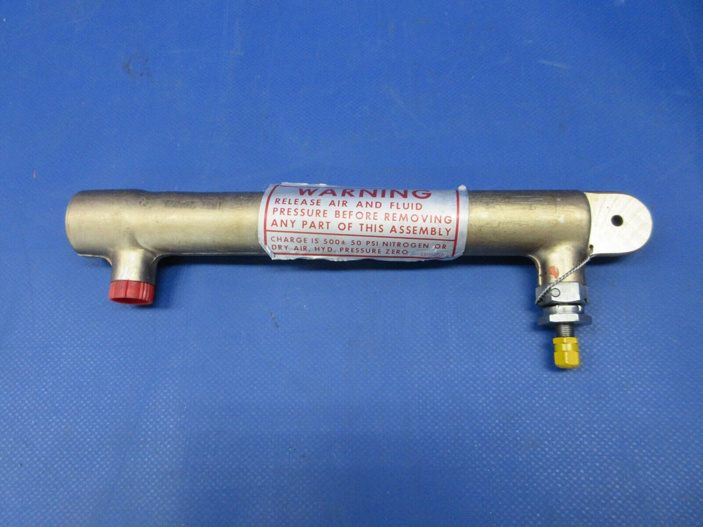 Cessna 337 / P337H Door Close Accumulator Assy P/N 1281033-1 (0724-1250)