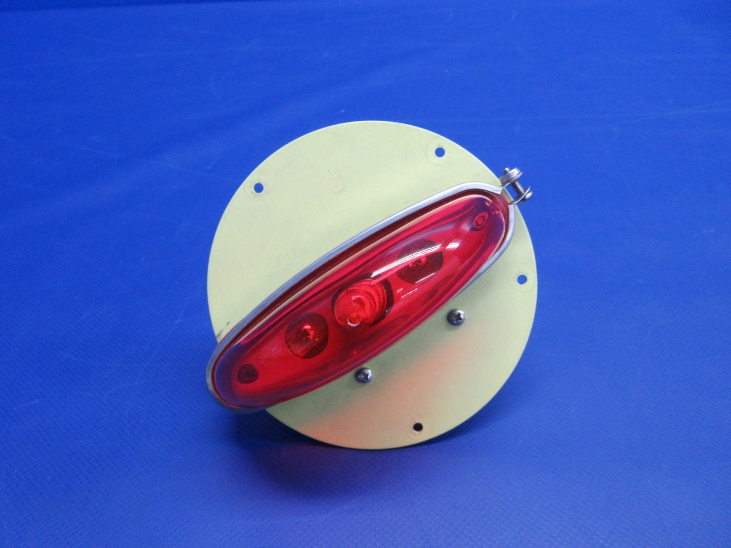 Whelen Red Anti-Collision Light 28V P/N 90033-7 NOS TESTED (0326-932)0