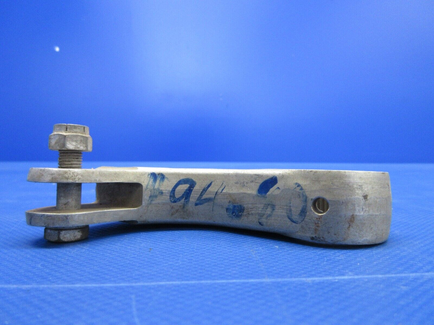 Cessna 310 Torque Tube Bellcrank P/N 5045203-2 (0324-1254)