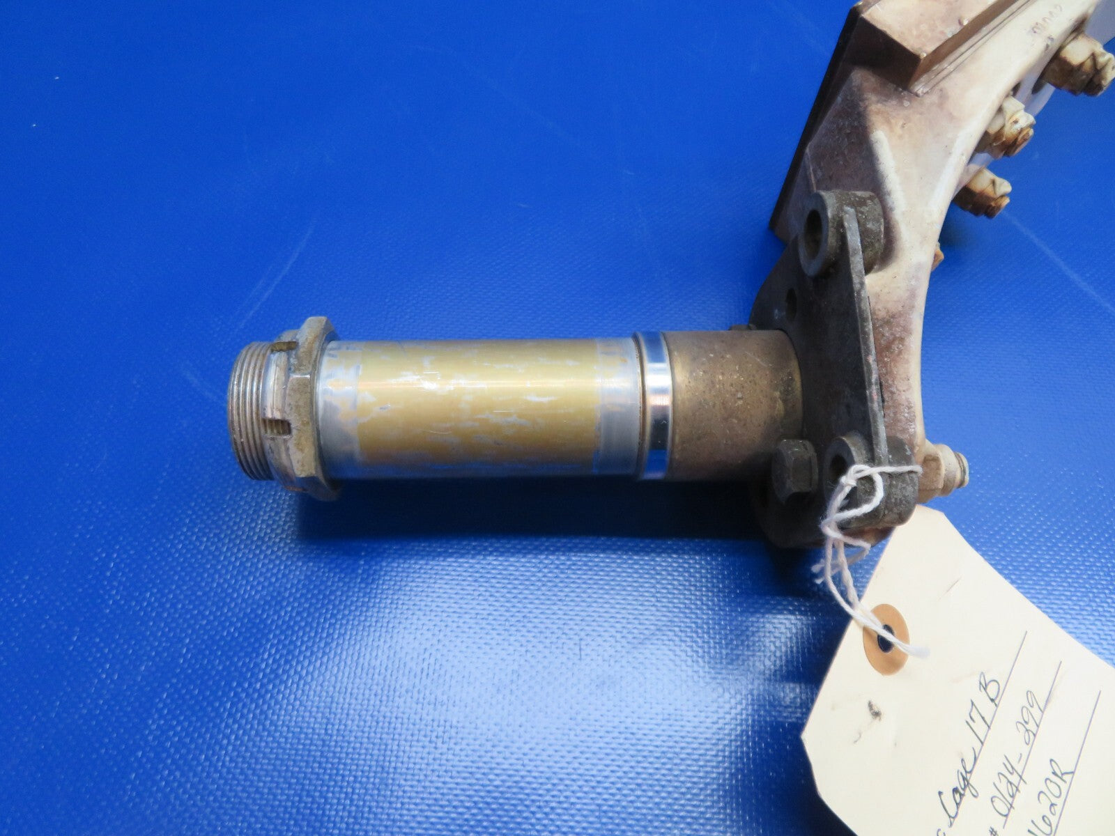Grumman Yankee Trainer AA-1B LH Main Gear Strut w/Axle 701055-1 (0124-299)4