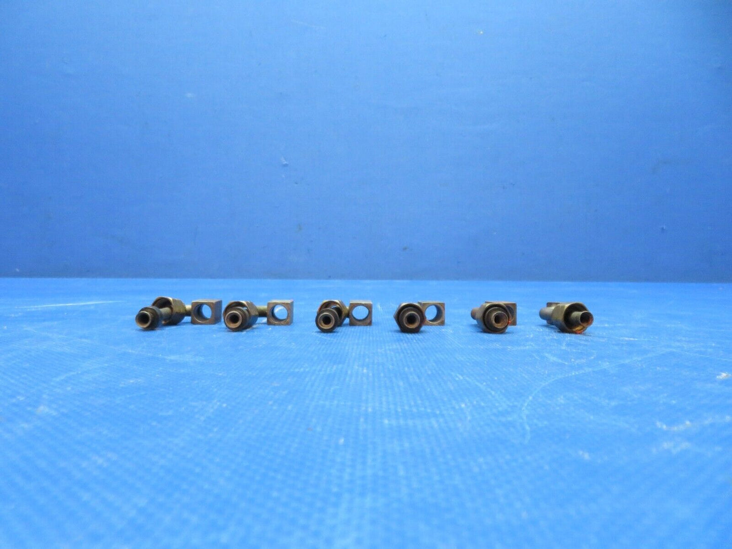 Continental TSIO-520-E9B Fuel Injector Nozzle P/N 630965 SET OF 6 (0924-131)