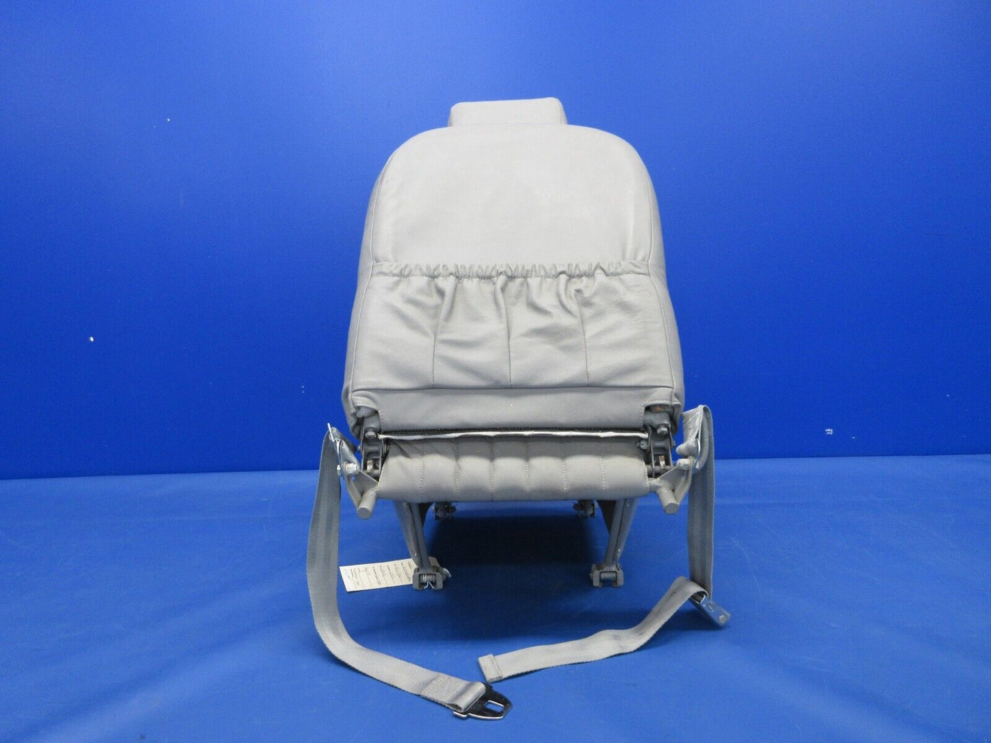 Piper PA-23-250 Aztec Center Seat Assy RH P/N 16481-03 (0624-1353)
