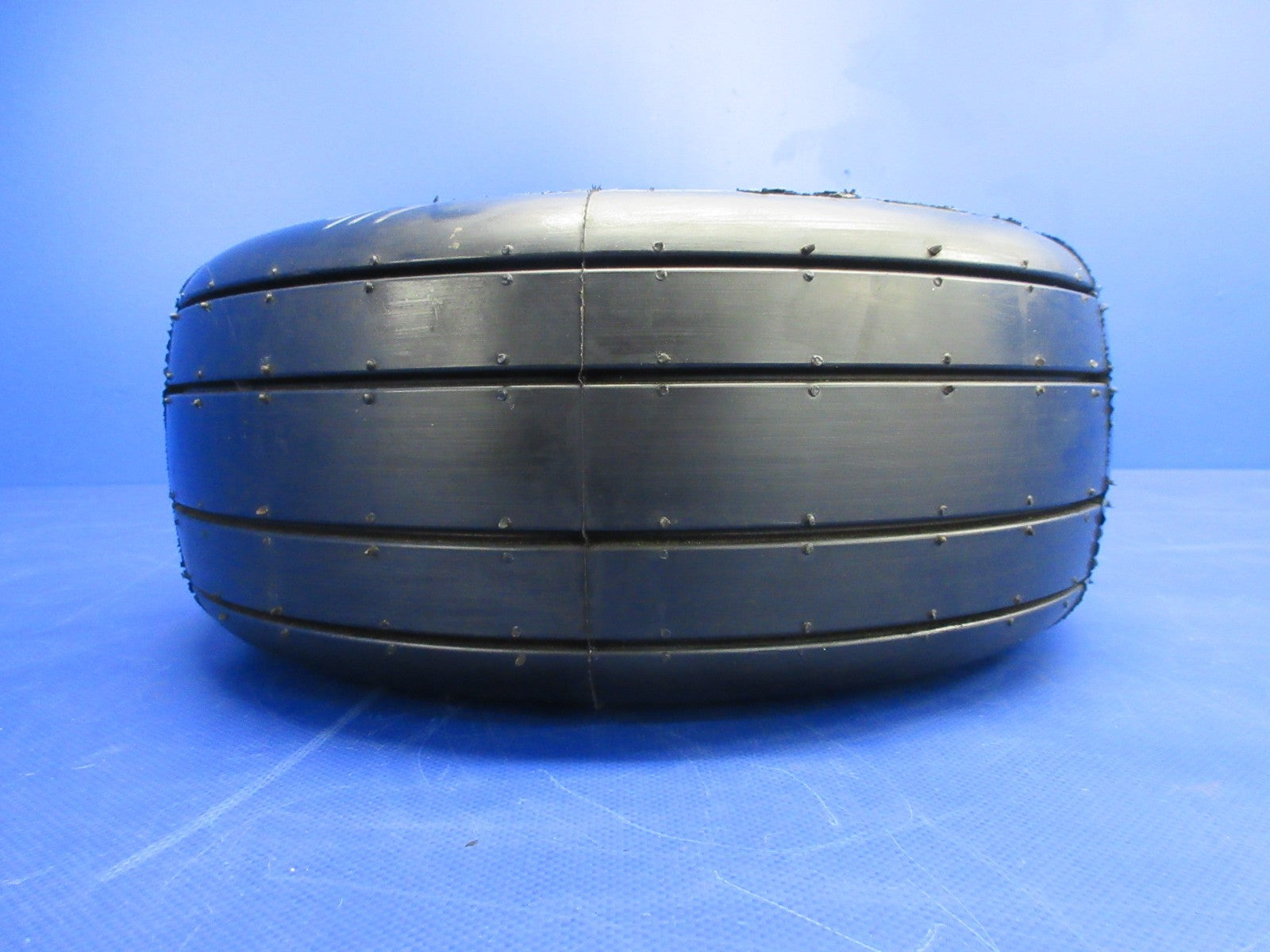 Cirrus / Cleveland 40-75P 6.00-6 Main Wheel w/tire 15x6.0-6 (0326-201811