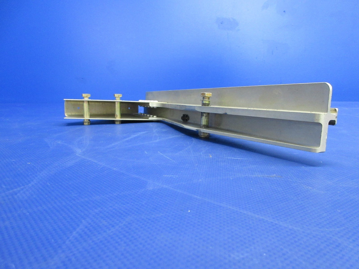 Cirrus SR22 Co-Pilot Seat Track LH & RH P/N 12490-009, 12490-010 (0926-832)10