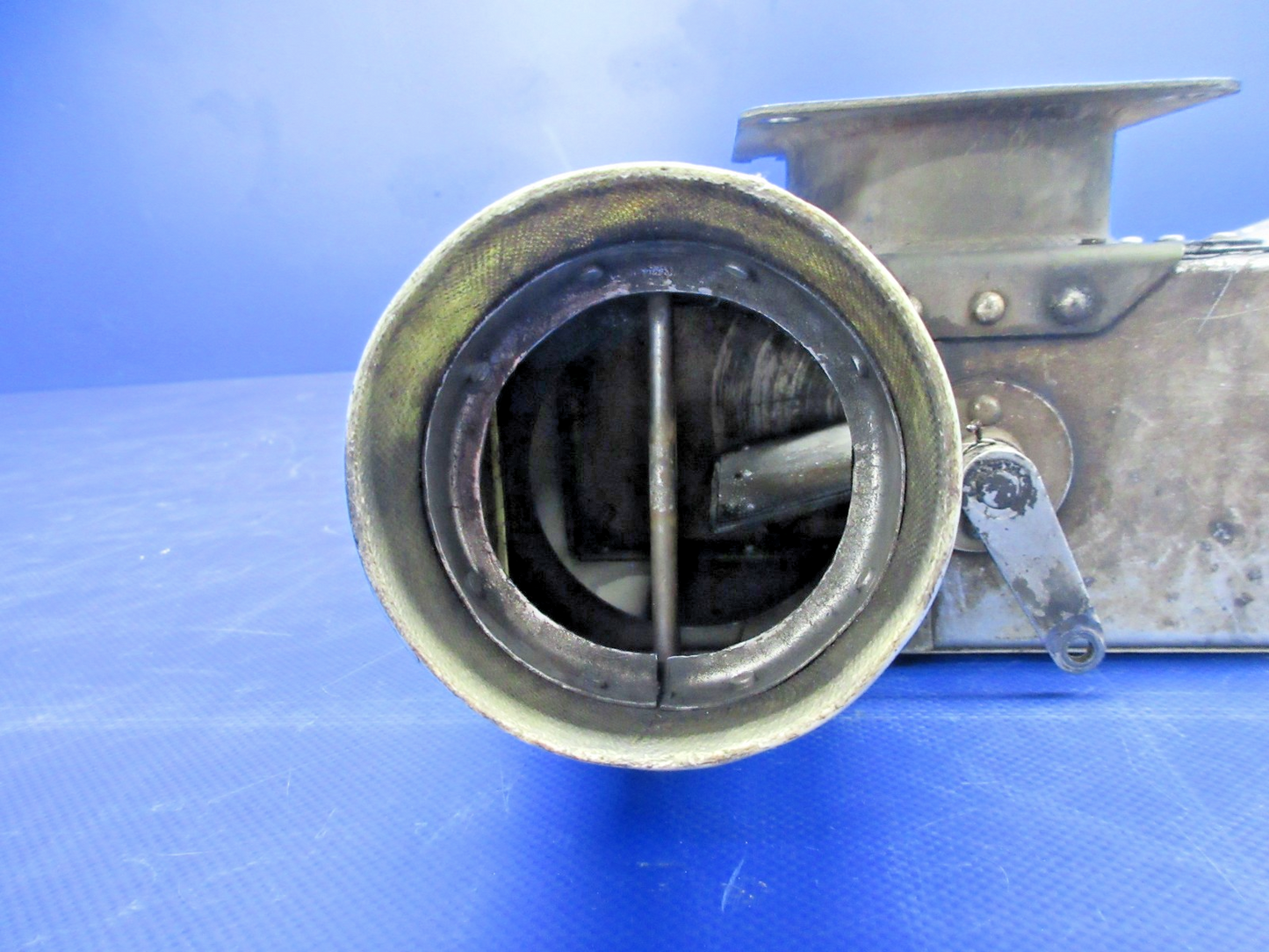 Cessna 310 / 310I LH Air Induction Box P/N 0850440-2 (0326-2013)12