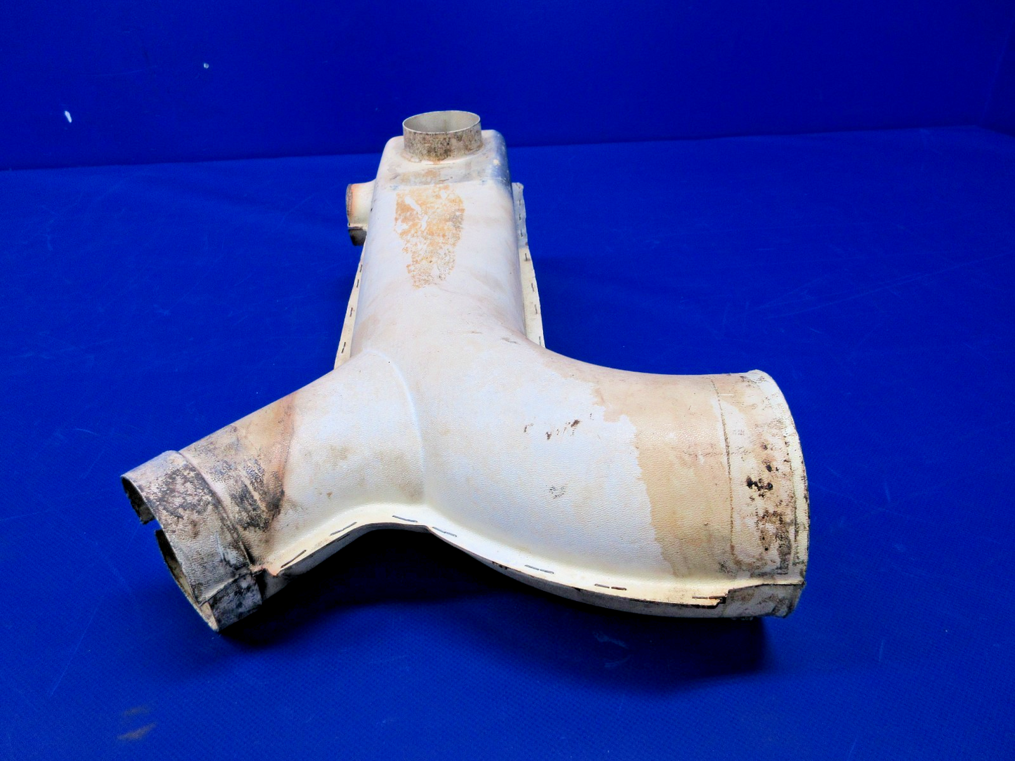 Beech 95 / D95A Travel Air Nose Heater Plenum P/N 95-554039-3 (0326-840)9