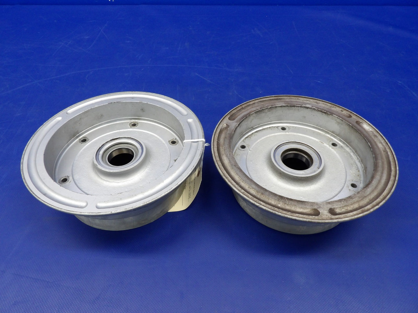 Beech F35 Bonanza Cleveland 40-98 7.00-8 Main Wheel P/N 161-02300 (0726-2093)7