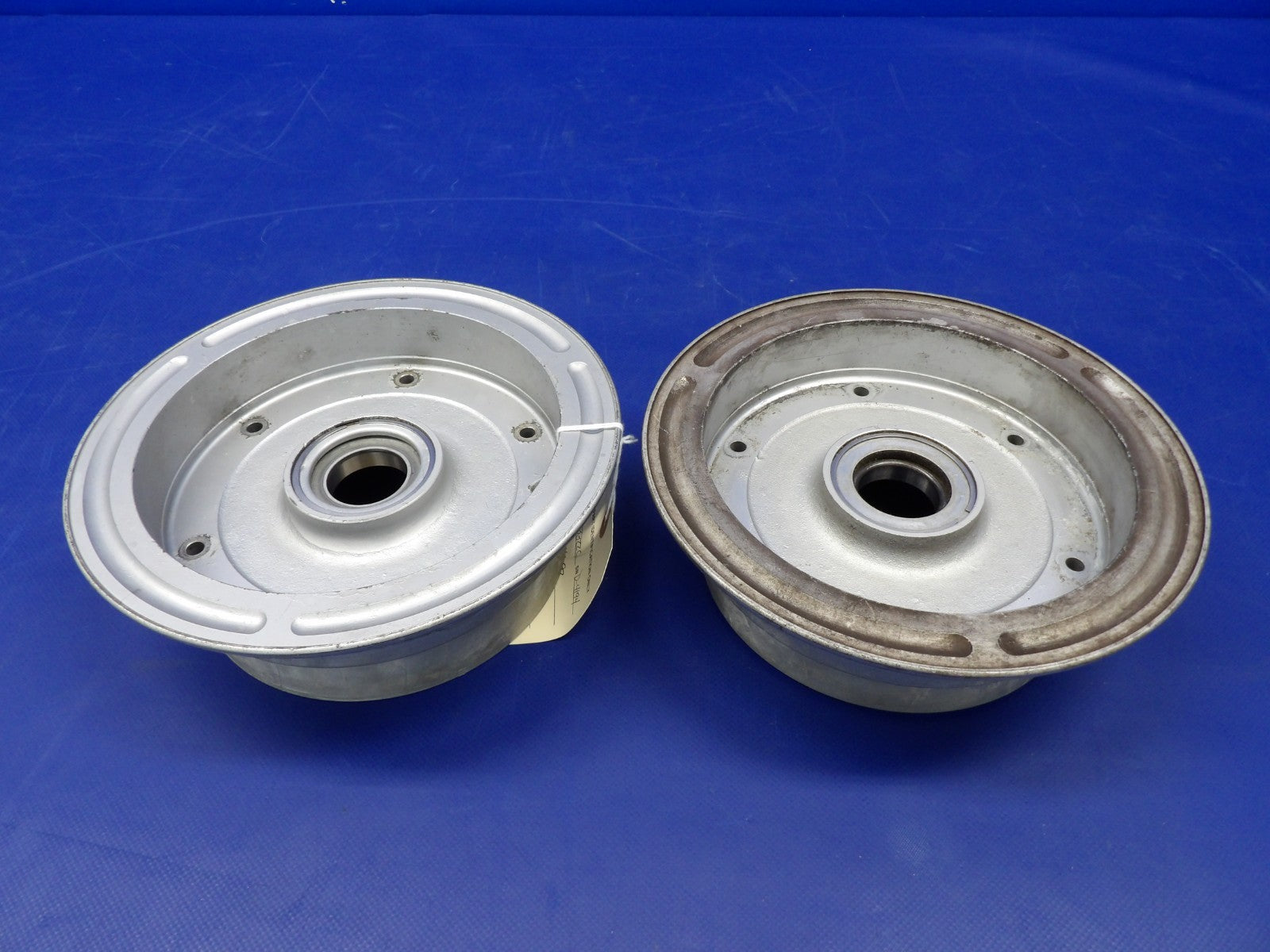 Beech F35 Bonanza Cleveland 40-98 7.00-8 Main Wheel P/N 161-02300 (0726-2093)7