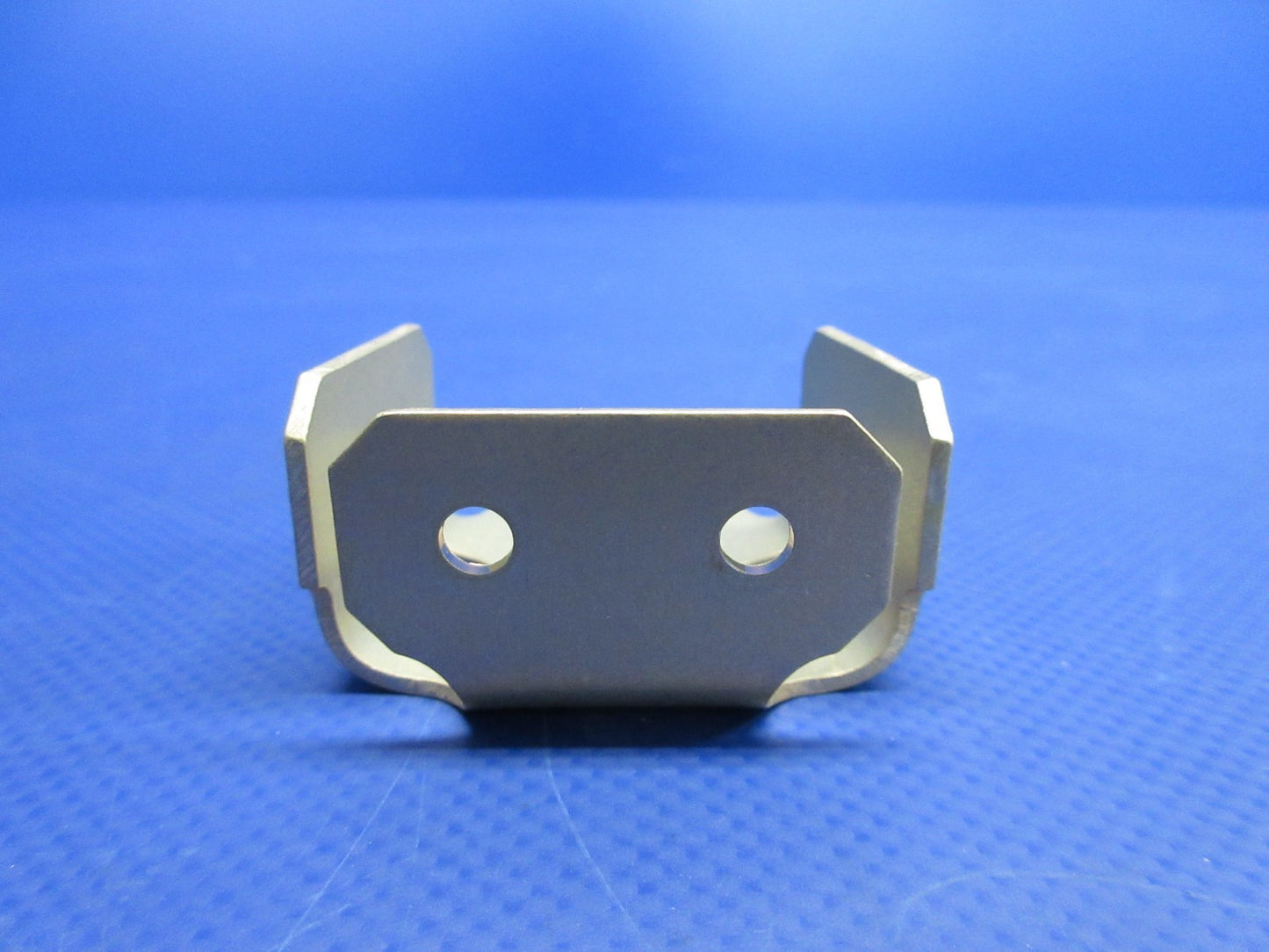 Cirrus SR20 / SR22 Vertical Top Hinge P/N 20101-007 LOT OF 2 NOS (0326-1011)6