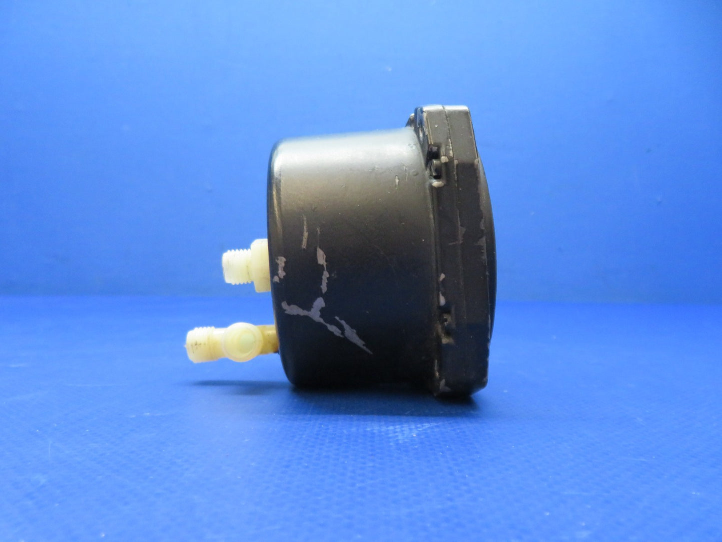 Cessna 421 Airspeed Indicator P/N C661040-0104, 402-05 WARRANTY (0326-208)7