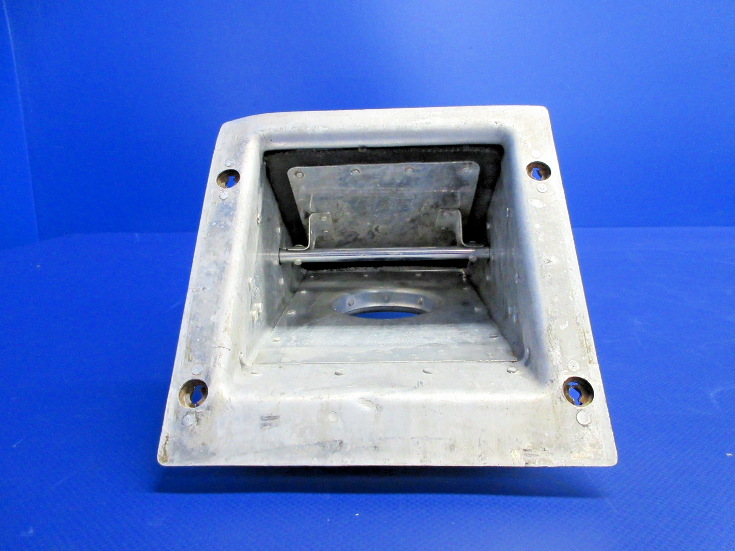 Cessna 172 Carburetor Air Box P/N 0550180-1 (0726-824)8