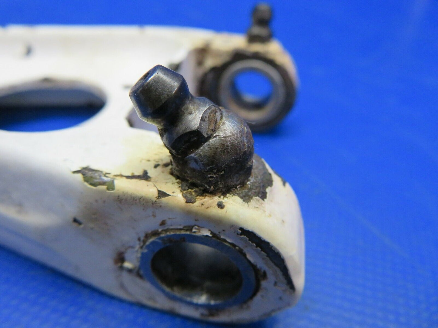 Cessna 310P Torque Link Assy RH Main Gear P/N 5041114-8 (0620-682)
